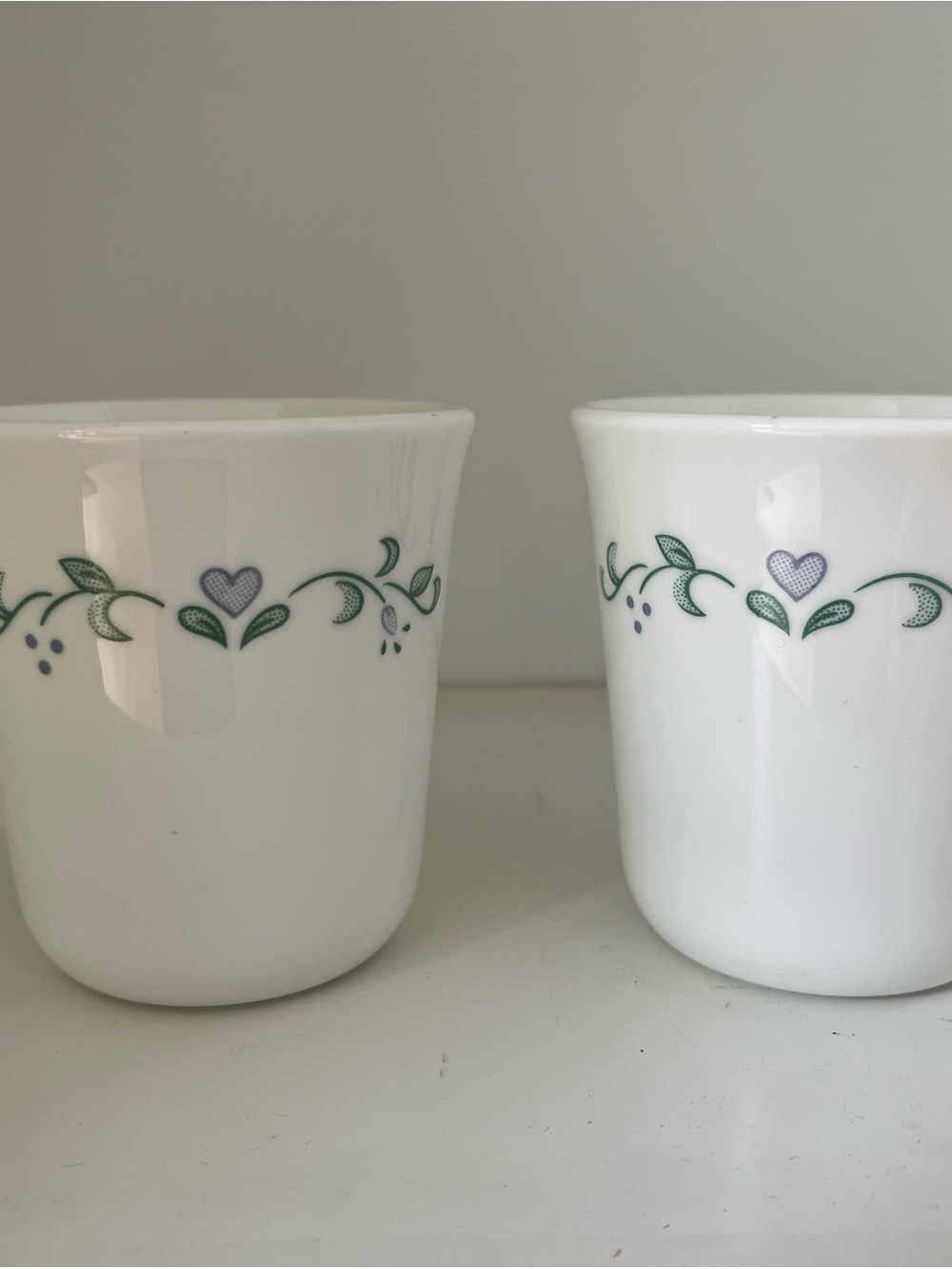 Set of 2 Vintage Corning Corelle Country Cottage Mugs / White Coffee or Tea Cups